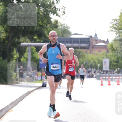 29.06.2025 - hella hamburg halbmarathon Jannik Wohlers http://msf.ph/oto/8167243 29.06.2025 09:41:08 Lombardsbrücke 2459, 9442, 10234, 11624, 16361, 16484, 17856 meine-sportfotos.de
