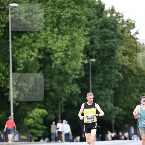 29.06.2025 - hella hamburg halbmarathon Dr. Thomas Lammeyer http://msf.ph/oto/8167245 29.06.2025 09:45:16 Kennedybrücke 1241, 2604, 10485 meine-sportfotos.de