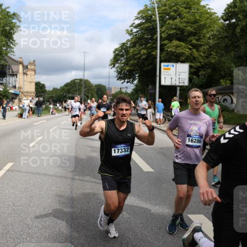 29.06.2025 - hella hamburg halbmarathon Yannick Fuchs http://msf.ph/oto/8167258 29.06.2025 10:40:47 20KM 1139, 2222, 2842, 3087, 4091, 4237, 4497, 4949, 5459, 6388, 6421, 6691, 6700, 6978, 7335, 7961, 8023, 8142, 8482, 8981, 9232, 9386, 9529, 9786, 9794, 11125, 11185, 11491, 12171, 12269, 12579, 12651, 12891, 13630, 13698, 13782, 13940, 14045, 14262, 14541, 14722, 15133, 15149, 15157, 15206, 15684, 15900, 16081, 16127, 16286, 17008, 17190, 17281, 17332, 17353, 17461, 17492, 17669, 17865, 17892, 18118, 19128 meine-sportfotos.de