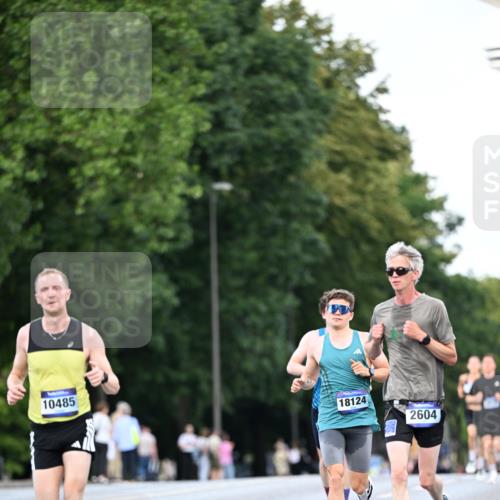 29.06.2025 - hella hamburg halbmarathon Dr. Thomas Lammeyer http://msf.ph/oto/8167290 29.06.2025 09:45:18 Kennedybrücke 1241, 2604, 10485 meine-sportfotos.de