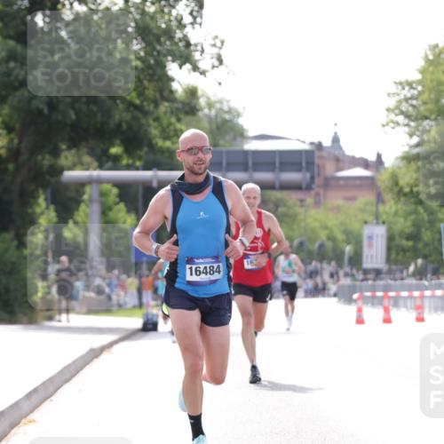 29.06.2025 - hella hamburg halbmarathon Jannik Wohlers http://msf.ph/oto/8167344 29.06.2025 09:41:08 Lombardsbrücke 2459, 9442, 10234, 11624, 16361, 16484, 17856 meine-sportfotos.de