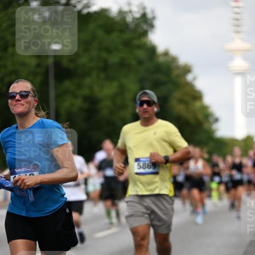 29.06.2025 - hella hamburg halbmarathon Dr. Thomas Lammeyer http://msf.ph/oto/8167347 29.06.2025 10:09:25 Kennedybrücke 1213, 1863, 2298, 3071, 3578, 4014, 4220, 4394, 5073, 5869, 6059, 6907, 6908, 7826, 8316, 8999, 9007, 9019, 9075, 9165, 9361, 9559, 9680, 10694 meine-sportfotos.de