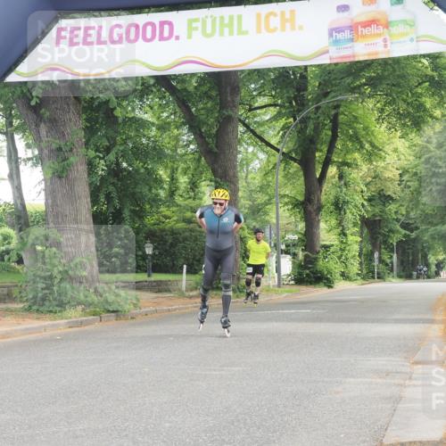 29.06.2025 - hella hamburg halbmarathon KatJ http://msf.ph/oto/8167372 29.06.2025 09:16:33 Zwischen KM18-KM19  meine-sportfotos.de