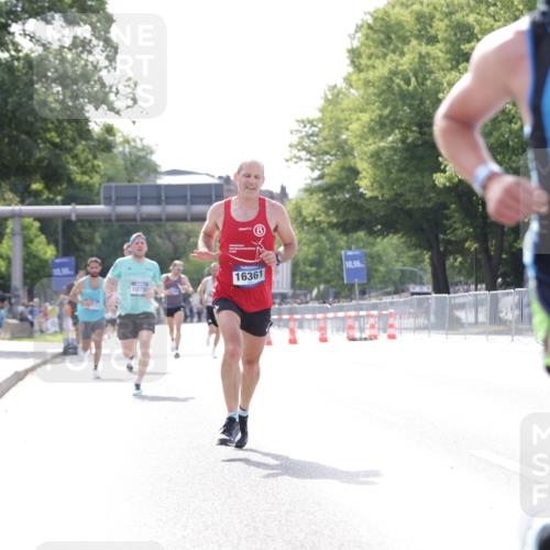 29.06.2025 - hella hamburg halbmarathon Jannik Wohlers http://msf.ph/oto/8167405 29.06.2025 09:41:10 Lombardsbrücke 2459, 4571, 9442, 10234, 10780, 11194, 16361, 16484, 17856 meine-sportfotos.de