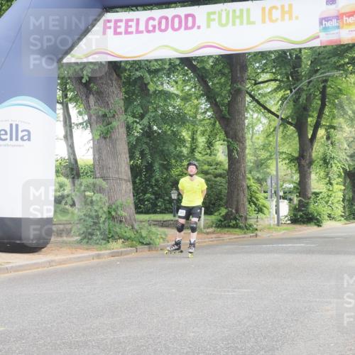 29.06.2025 - hella hamburg halbmarathon KatJ http://msf.ph/oto/8167632 29.06.2025 09:16:35 Zwischen KM18-KM19  meine-sportfotos.de