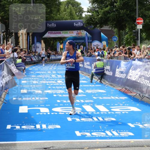 29.06.2025 - hella hamburg halbmarathon Zöllner http://msf.ph/oto/8167667 29.06.2025 10:18:51 Ziel 6380, 15495 meine-sportfotos.de