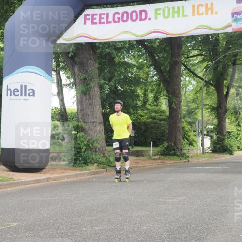 29.06.2025 - hella hamburg halbmarathon KatJ http://msf.ph/oto/8167672 29.06.2025 09:16:35 Zwischen KM18-KM19  meine-sportfotos.de