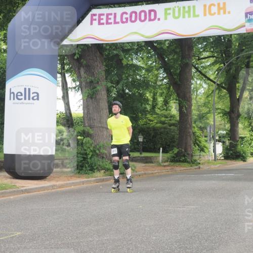 29.06.2025 - hella hamburg halbmarathon KatJ http://msf.ph/oto/8167692 29.06.2025 09:16:35 Zwischen KM18-KM19  meine-sportfotos.de