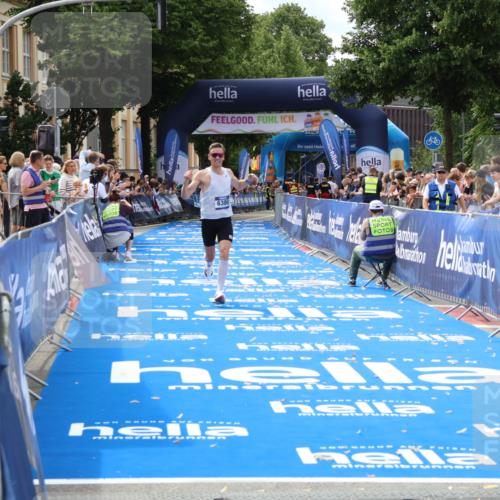 29.06.2025 - hella hamburg halbmarathon Zöllner http://msf.ph/oto/8167717 29.06.2025 10:18:56 Ziel 6380, 11342 meine-sportfotos.de