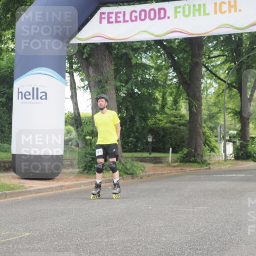 29.06.2025 - hella hamburg halbmarathon KatJ http://msf.ph/oto/8167741 29.06.2025 09:16:35 Zwischen KM18-KM19  meine-sportfotos.de