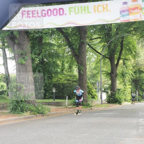 29.06.2025 - hella hamburg halbmarathon KatJ http://msf.ph/oto/8167848 29.06.2025 09:16:45 Zwischen KM18-KM19  meine-sportfotos.de