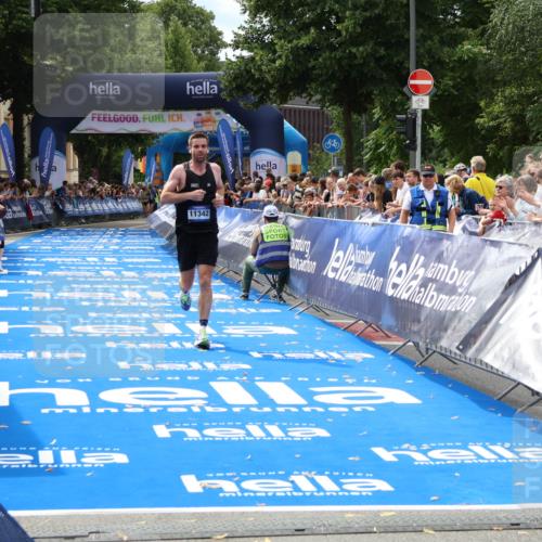 29.06.2025 - hella hamburg halbmarathon Zöllner http://msf.ph/oto/8167915 29.06.2025 10:19:00 Ziel 11342 meine-sportfotos.de