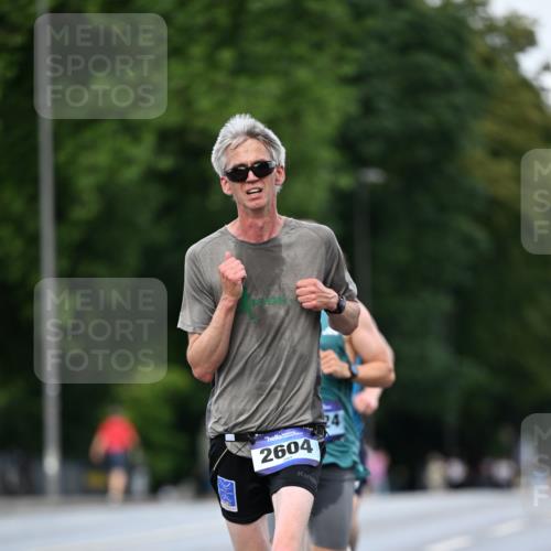29.06.2025 - hella hamburg halbmarathon Dr. Thomas Lammeyer http://msf.ph/oto/8167940 29.06.2025 09:45:21 Kennedybrücke 1241, 2604, 10485 meine-sportfotos.de