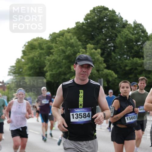 29.06.2025 - hella hamburg halbmarathon Jannik Wohlers http://msf.ph/oto/8167944 29.06.2025 10:21:05 Lombardsbrücke 1072, 1401, 2271, 2635, 2815, 3122, 3770, 3817, 3825, 3826, 4697, 4786, 5122, 5373, 5395, 5412, 5493, 5759, 6103, 6844, 7375, 7522, 7553, 7781, 8095, 8286, 8896, 9100, 9369, 9483, 9499, 9532, 9624, 10374, 10874, 10921, 11117, 11610, 12018, 12041, 12368, 13093, 13584, 13937, 14118, 14278, 14664, 15267, 15404, 15603, 15752, 15869, 16045, 16107, 17799, 17961, 17969, 18378, 18851, 19012 meine-sportfotos.de