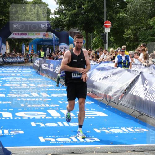 29.06.2025 - hella hamburg halbmarathon Zöllner http://msf.ph/oto/8167961 29.06.2025 10:19:01 Ziel 11342 meine-sportfotos.de