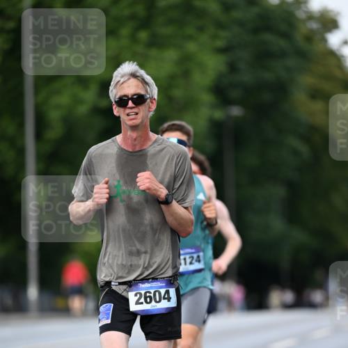 29.06.2025 - hella hamburg halbmarathon Dr. Thomas Lammeyer http://msf.ph/oto/8167972 29.06.2025 09:45:21 Kennedybrücke 1241, 2604, 10485 meine-sportfotos.de