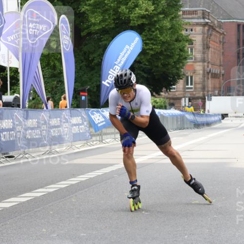 29.06.2025 - hella hamburg halbmarathon Strokosch-Dieckow http://msf.ph/oto/8167973 29.06.2025 09:06:26 Ziel 20025, 20392, 20459 meine-sportfotos.de
