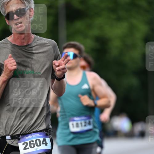 29.06.2025 - hella hamburg halbmarathon Dr. Thomas Lammeyer http://msf.ph/oto/8167978 29.06.2025 09:45:22 Kennedybrücke 1241, 2604, 10485 meine-sportfotos.de