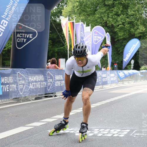 29.06.2025 - hella hamburg halbmarathon Strokosch-Dieckow http://msf.ph/oto/8167988 29.06.2025 09:06:26 Ziel 20025, 20392, 20459 meine-sportfotos.de