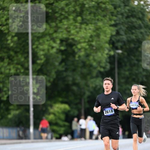 29.06.2025 - hella hamburg halbmarathon Dr. Thomas Lammeyer http://msf.ph/oto/8167994 29.06.2025 09:45:26 Kennedybrücke 2604, 10485 meine-sportfotos.de