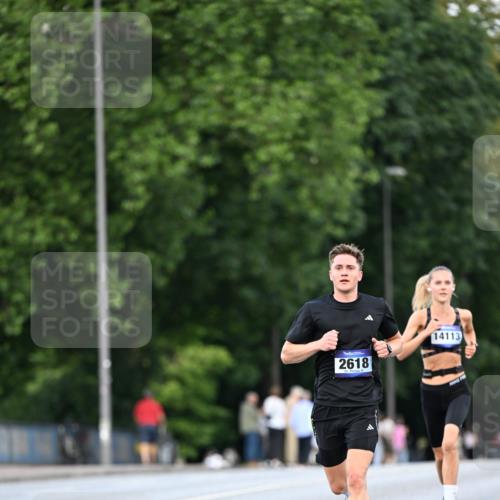 29.06.2025 - hella hamburg halbmarathon Dr. Thomas Lammeyer http://msf.ph/oto/8168028 29.06.2025 09:45:26 Kennedybrücke 2604, 10485 meine-sportfotos.de