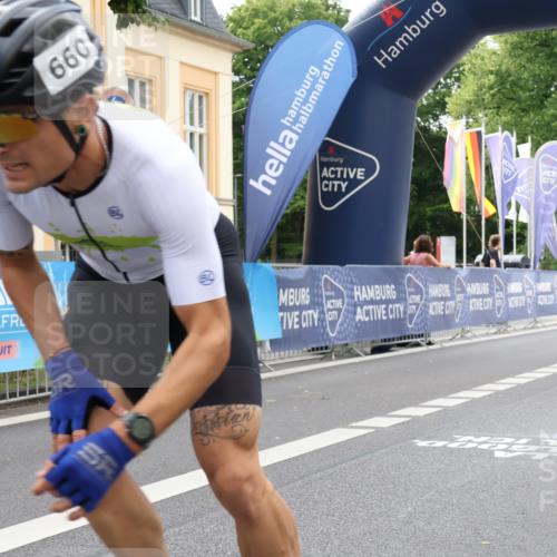 29.06.2025 - hella hamburg halbmarathon Strokosch-Dieckow http://msf.ph/oto/8168031 29.06.2025 09:06:27 Ziel 20025, 20459 meine-sportfotos.de