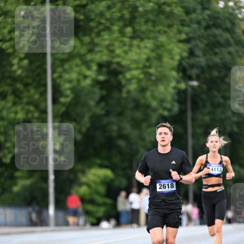 29.06.2025 - hella hamburg halbmarathon Dr. Thomas Lammeyer http://msf.ph/oto/8168035 29.06.2025 09:45:26 Kennedybrücke 2604, 10485 meine-sportfotos.de