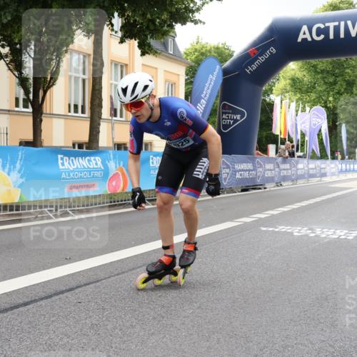 29.06.2025 - hella hamburg halbmarathon Strokosch-Dieckow http://msf.ph/oto/8168140 29.06.2025 09:06:36 Ziel 20482 meine-sportfotos.de