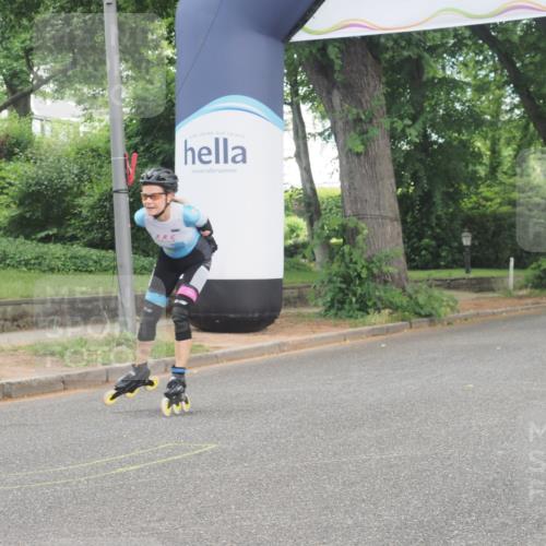 29.06.2025 - hella hamburg halbmarathon KatJ http://msf.ph/oto/8168179 29.06.2025 09:16:51 Zwischen KM18-KM19  meine-sportfotos.de