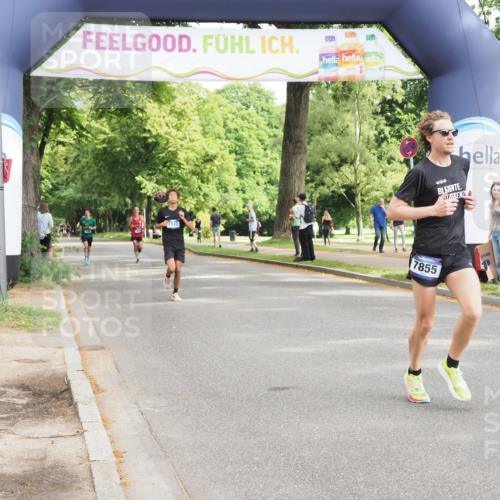 29.06.2025 - hella hamburg halbmarathon MichiJ http://msf.ph/oto/8168187 29.06.2025 10:14:34 Zwischen KM18-KM19 7331, 7855, 9269, 14753, 17614, 19041 meine-sportfotos.de