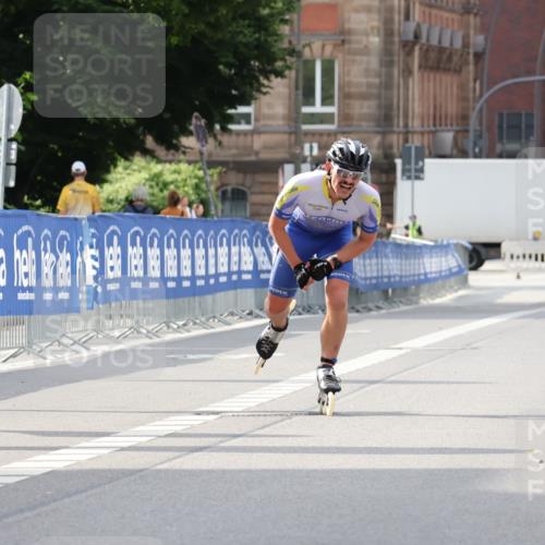 29.06.2025 - hella hamburg halbmarathon Strokosch-Dieckow http://msf.ph/oto/8168192 29.06.2025 09:06:44 Ziel 20471, 20482 meine-sportfotos.de