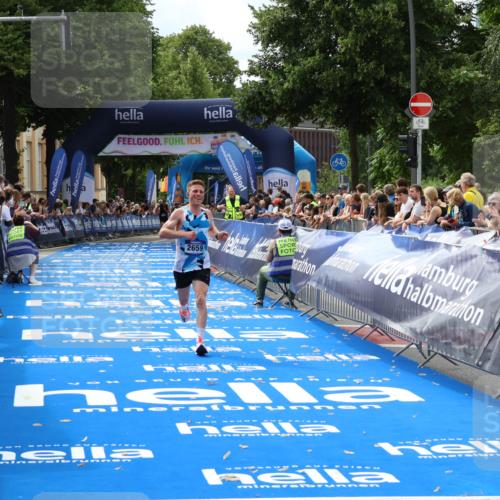 29.06.2025 - hella hamburg halbmarathon Zöllner http://msf.ph/oto/8168203 29.06.2025 10:19:31 Ziel 2659 meine-sportfotos.de