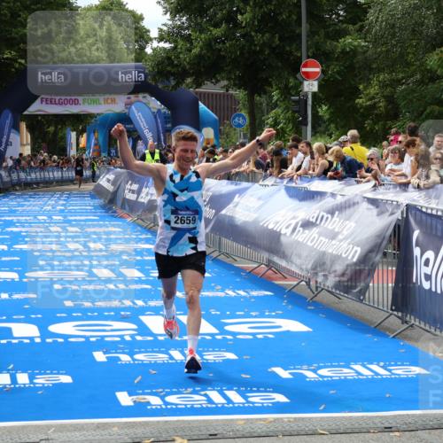 29.06.2025 - hella hamburg halbmarathon Zöllner http://msf.ph/oto/8168265 29.06.2025 10:19:32 Ziel 2659 meine-sportfotos.de