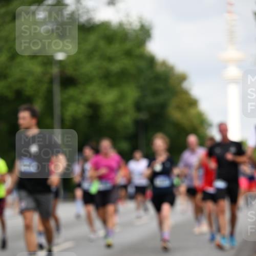 29.06.2025 - hella hamburg halbmarathon Dr. Thomas Lammeyer http://msf.ph/oto/8168351 29.06.2025 10:09:31 Kennedybrücke 1213, 1863, 2298, 3071, 3578, 4014, 4220, 4394, 4782, 4868, 5073, 5869, 6059, 7826, 8316, 8727, 8999, 9007, 9019, 9075, 9165, 9361, 9559, 9680, 9736, 9737, 10694 meine-sportfotos.de