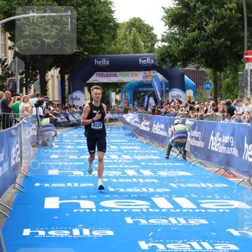 29.06.2025 - hella hamburg halbmarathon Zöllner http://msf.ph/oto/8168374 29.06.2025 10:19:53 Ziel 4524 meine-sportfotos.de