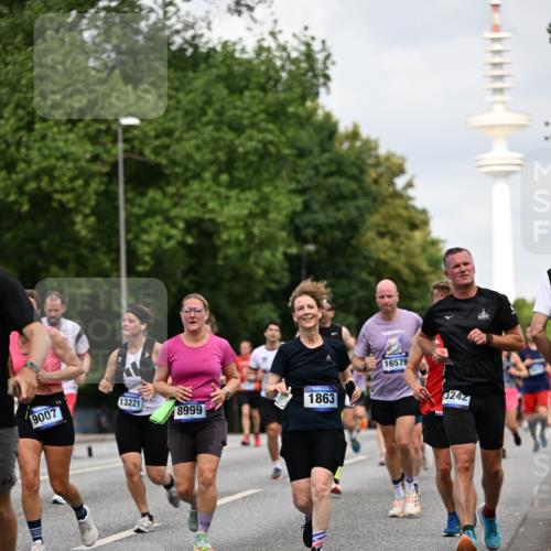 29.06.2025 - hella hamburg halbmarathon Dr. Thomas Lammeyer http://msf.ph/oto/8168409 29.06.2025 10:09:32 Kennedybrücke 1213, 1863, 2298, 3071, 3578, 4014, 4220, 4782, 4868, 5073, 5869, 6059, 7826, 8316, 8727, 8999, 9007, 9019, 9075, 9165, 9361, 9559, 9680, 9736, 9737, 9738, 10694 meine-sportfotos.de
