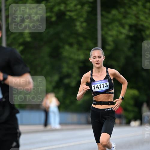 29.06.2025 - hella hamburg halbmarathon Dr. Thomas Lammeyer http://msf.ph/oto/8168612 29.06.2025 09:45:29 Kennedybrücke 2604, 10485 meine-sportfotos.de