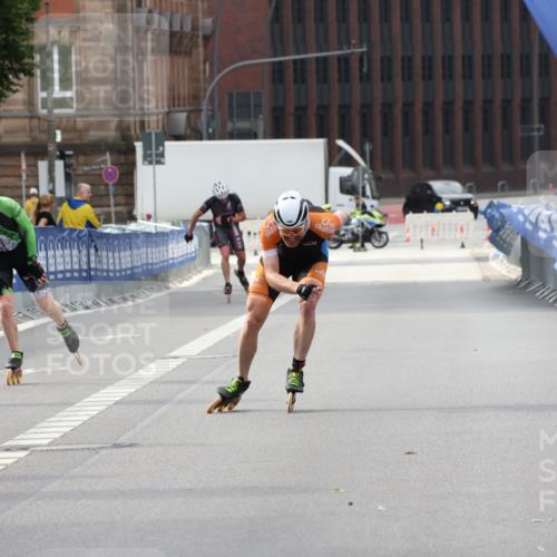 29.06.2025 - hella hamburg halbmarathon Strokosch-Dieckow http://msf.ph/oto/8168615 29.06.2025 09:07:20 Ziel 20415, 20477, 20544 meine-sportfotos.de