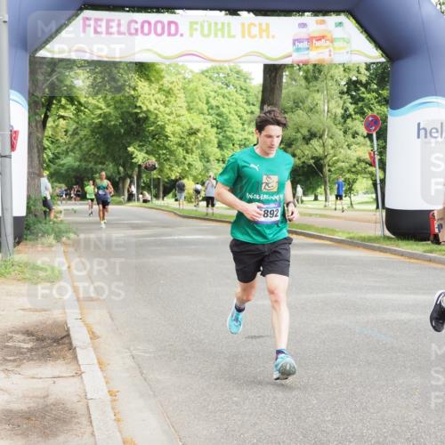 29.06.2025 - hella hamburg halbmarathon MichiJ http://msf.ph/oto/8168626 29.06.2025 10:14:40 Zwischen KM18-KM19 2892, 7142, 7855, 16361 meine-sportfotos.de