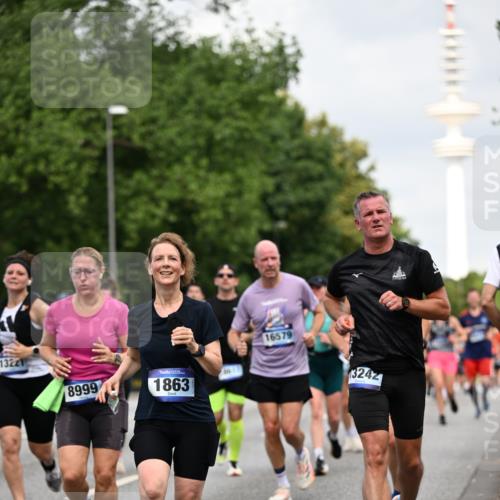 29.06.2025 - hella hamburg halbmarathon Dr. Thomas Lammeyer http://msf.ph/oto/8168666 29.06.2025 10:09:34 Kennedybrücke 1213, 1863, 2298, 3071, 3578, 4014, 4220, 4782, 4868, 5073, 5869, 6059, 7138, 7826, 8316, 8727, 8999, 9007, 9019, 9075, 9165, 9361, 9559, 9680, 9736, 9737, 9738, 10694 meine-sportfotos.de