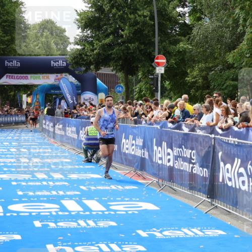 29.06.2025 - hella hamburg halbmarathon Zöllner http://msf.ph/oto/8168677 29.06.2025 10:20:11 Ziel 11829 meine-sportfotos.de