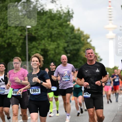 29.06.2025 - hella hamburg halbmarathon Dr. Thomas Lammeyer http://msf.ph/oto/8168680 29.06.2025 10:09:34 Kennedybrücke 1213, 1863, 2298, 3071, 3578, 4014, 4220, 4782, 4868, 5073, 5869, 6059, 7138, 7826, 8316, 8727, 8999, 9007, 9019, 9075, 9165, 9361, 9559, 9680, 9736, 9737, 9738, 10694 meine-sportfotos.de