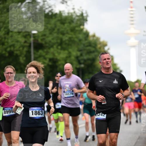 29.06.2025 - hella hamburg halbmarathon Dr. Thomas Lammeyer http://msf.ph/oto/8168727 29.06.2025 10:09:34 Kennedybrücke 1213, 1863, 2298, 3071, 3578, 4014, 4220, 4782, 4868, 5073, 5869, 6059, 7138, 7826, 8316, 8727, 8999, 9007, 9019, 9075, 9165, 9361, 9559, 9680, 9736, 9737, 9738, 10694 meine-sportfotos.de