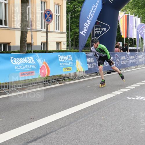 29.06.2025 - hella hamburg halbmarathon Strokosch-Dieckow http://msf.ph/oto/8168736 29.06.2025 09:07:25 Ziel 20477, 20544 meine-sportfotos.de