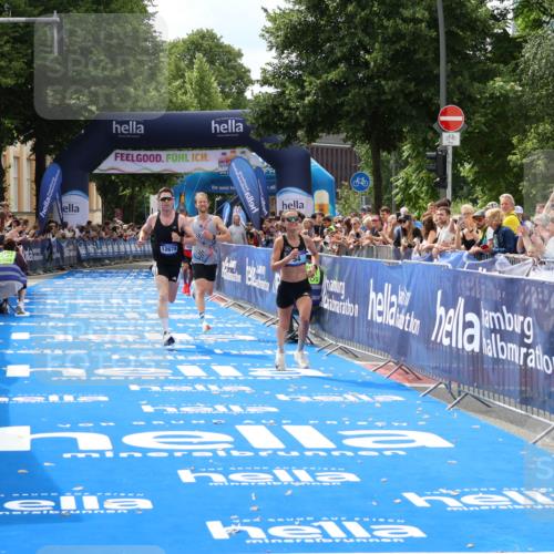 29.06.2025 - hella hamburg halbmarathon Zöllner http://msf.ph/oto/8168783 29.06.2025 10:20:18 Ziel 54, 12678, 14302, 16245 meine-sportfotos.de