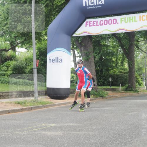 29.06.2025 - hella hamburg halbmarathon KatJ http://msf.ph/oto/8168794 29.06.2025 09:17:16 Zwischen KM18-KM19  meine-sportfotos.de