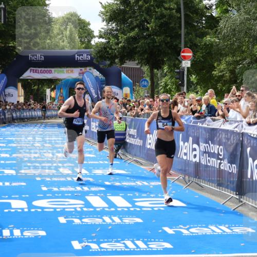 29.06.2025 - hella hamburg halbmarathon Zöllner http://msf.ph/oto/8168842 29.06.2025 10:20:19 Ziel 54, 12678, 14302, 16245 meine-sportfotos.de