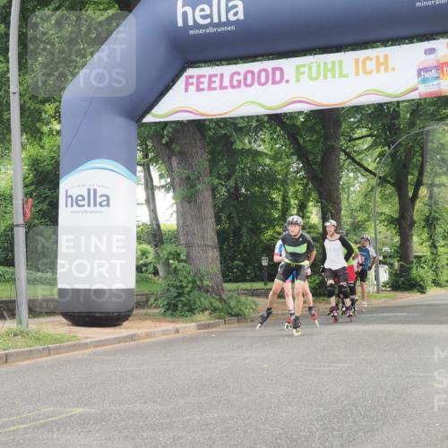 29.06.2025 - hella hamburg halbmarathon KatJ http://msf.ph/oto/8168952 29.06.2025 09:17:19 Zwischen KM18-KM19  meine-sportfotos.de