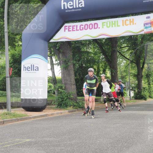 29.06.2025 - hella hamburg halbmarathon KatJ http://msf.ph/oto/8168978 29.06.2025 09:17:19 Zwischen KM18-KM19  meine-sportfotos.de