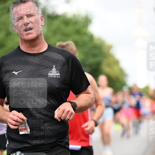 29.06.2025 - hella hamburg halbmarathon Dr. Thomas Lammeyer http://msf.ph/oto/8169066 29.06.2025 10:09:36 Kennedybrücke 1213, 1863, 2298, 3578, 4014, 4220, 4782, 4868, 5073, 5869, 6059, 7138, 7826, 8316, 8727, 8999, 9007, 9019, 9075, 9165, 9339, 9361, 9559, 9680, 9736, 9737, 9738, 10694 meine-sportfotos.de